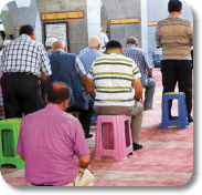 Sandalye de Namaz Kılmak